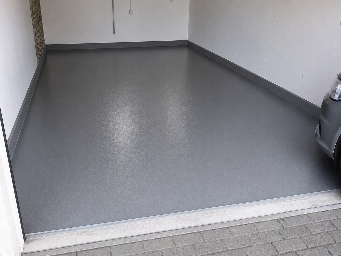 Garage/Boden